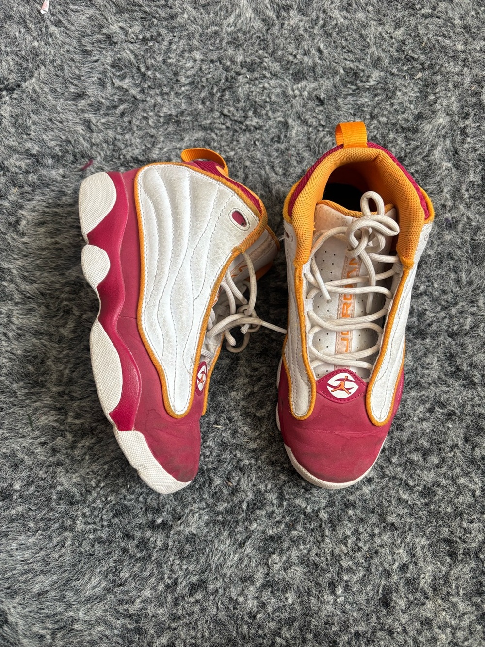Jordan’s size 3 Y
#kids #jordans